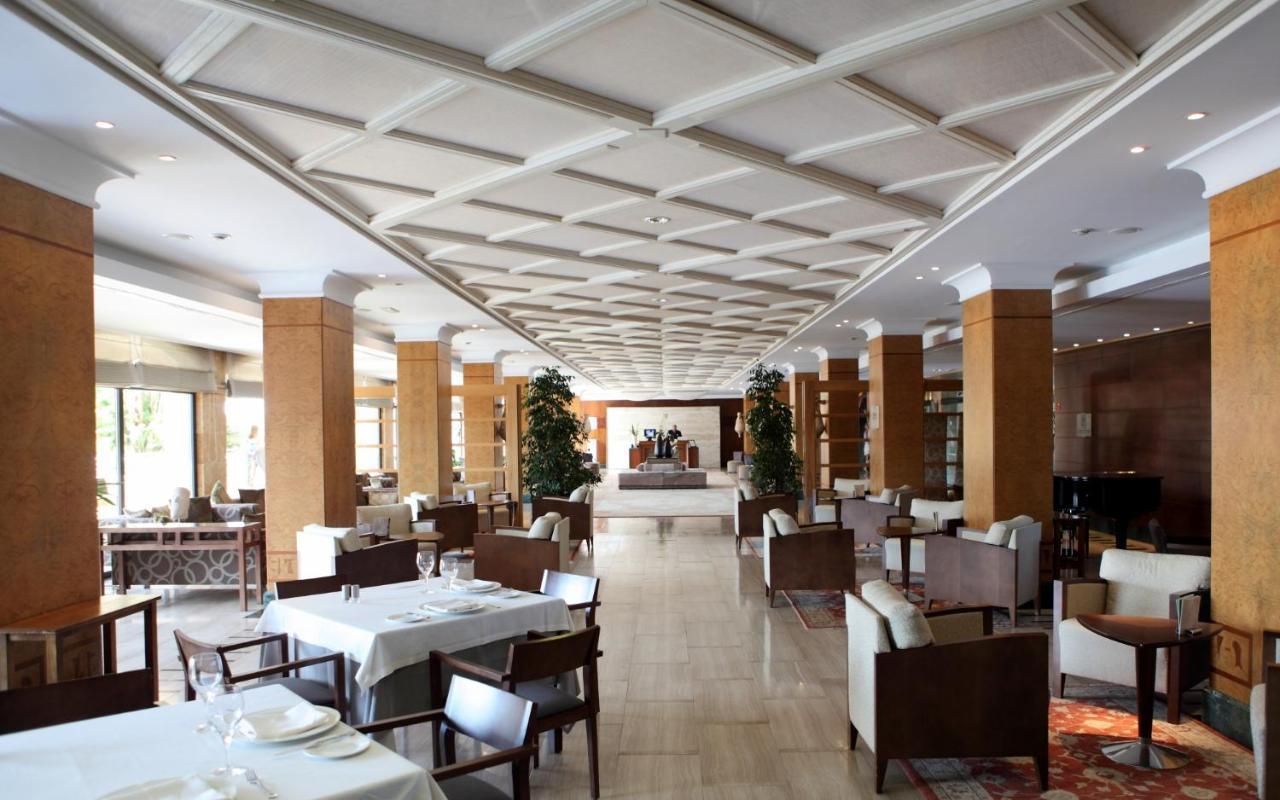 Insotel Fenicia Prestige Suites & Spa Santa Eularia des Riu Esterno foto