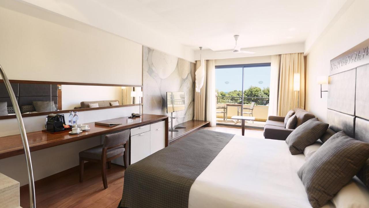 Insotel Fenicia Prestige Suites & Spa Santa Eularia des Riu Esterno foto