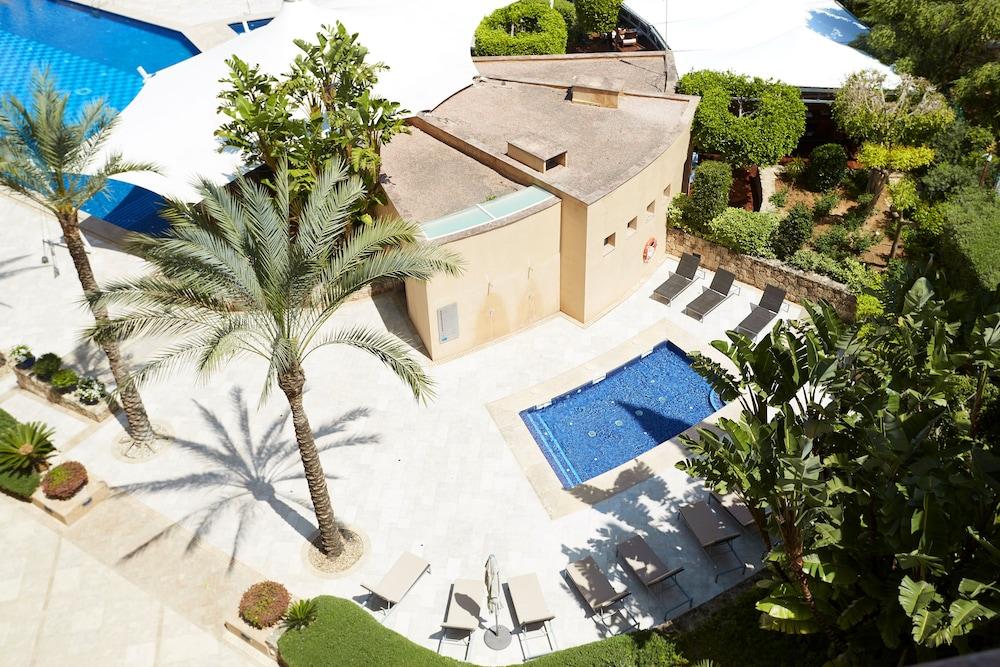 Insotel Fenicia Prestige Suites & Spa Santa Eularia des Riu Esterno foto