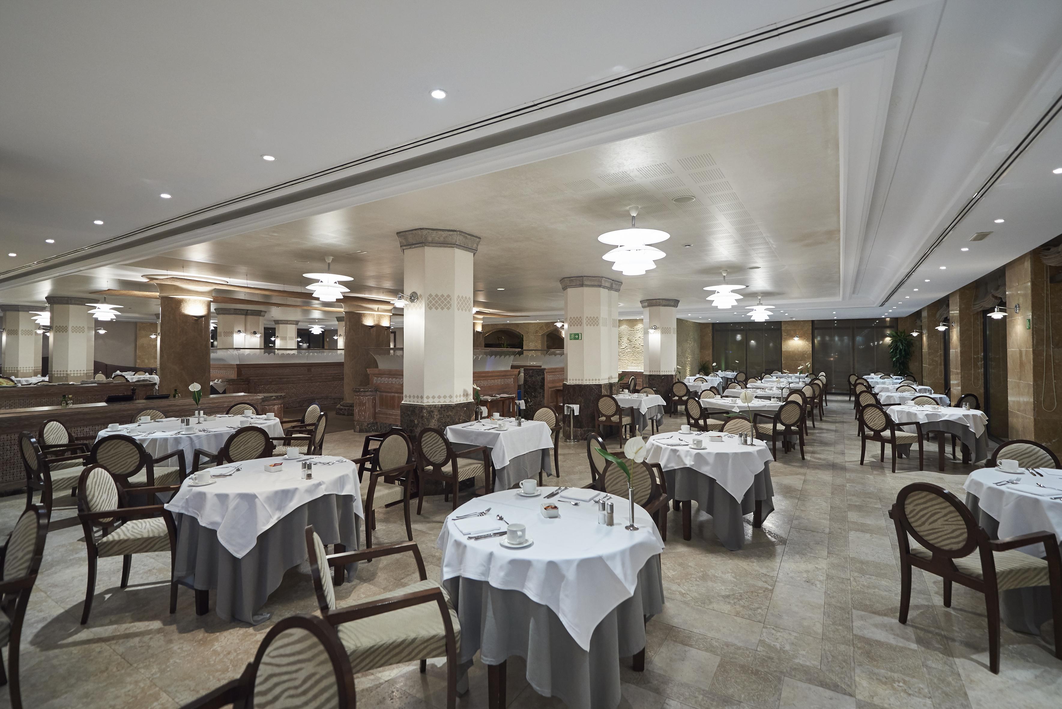Insotel Fenicia Prestige Suites & Spa Santa Eularia des Riu Esterno foto