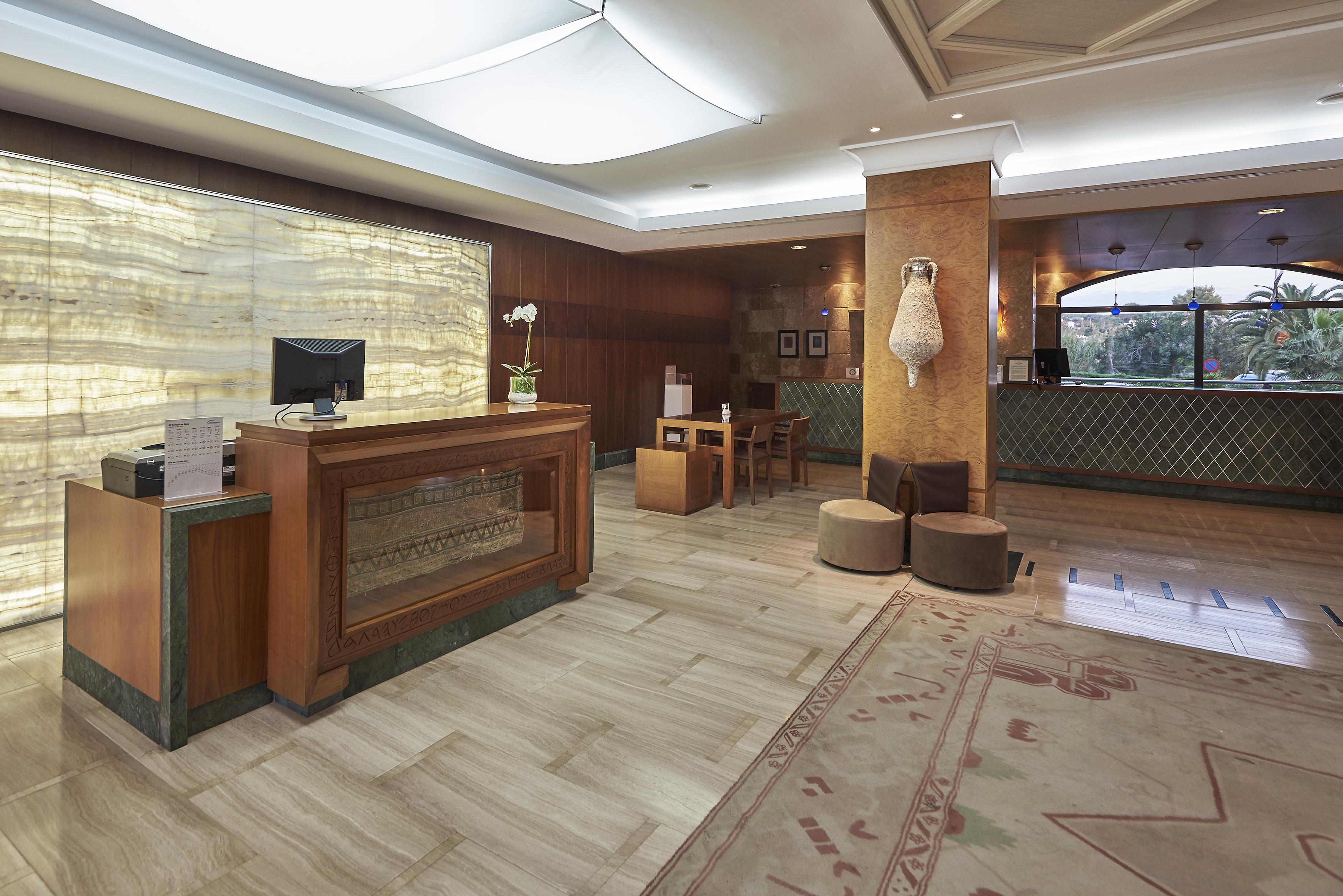 Insotel Fenicia Prestige Suites & Spa Santa Eularia des Riu Esterno foto