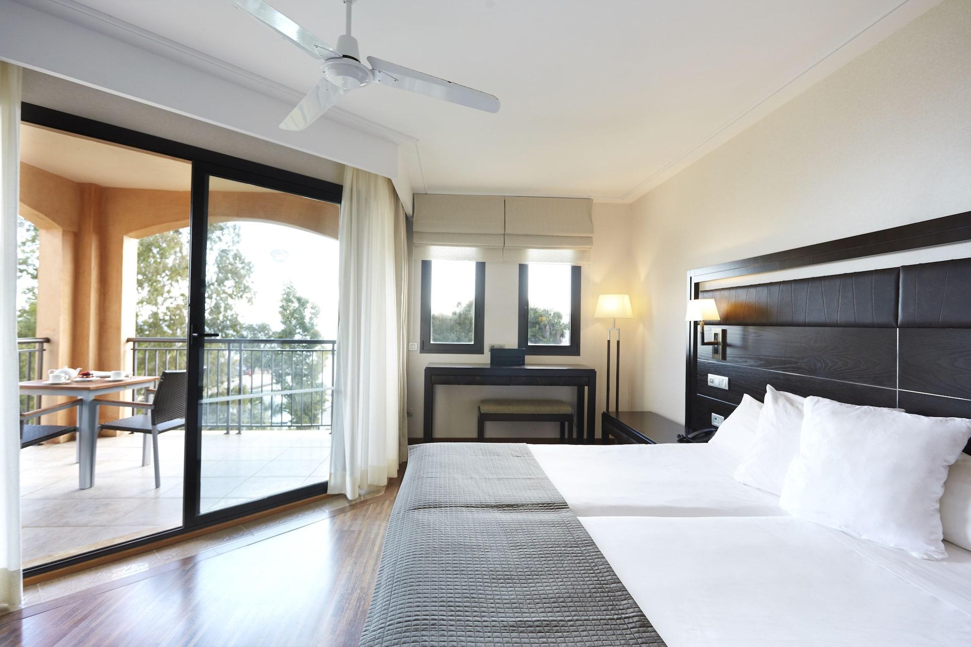 Insotel Fenicia Prestige Suites & Spa Santa Eularia des Riu Esterno foto